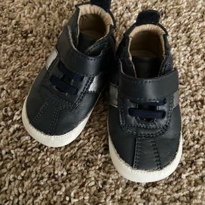 Adorable Old Soles baby shoes 6-12 months